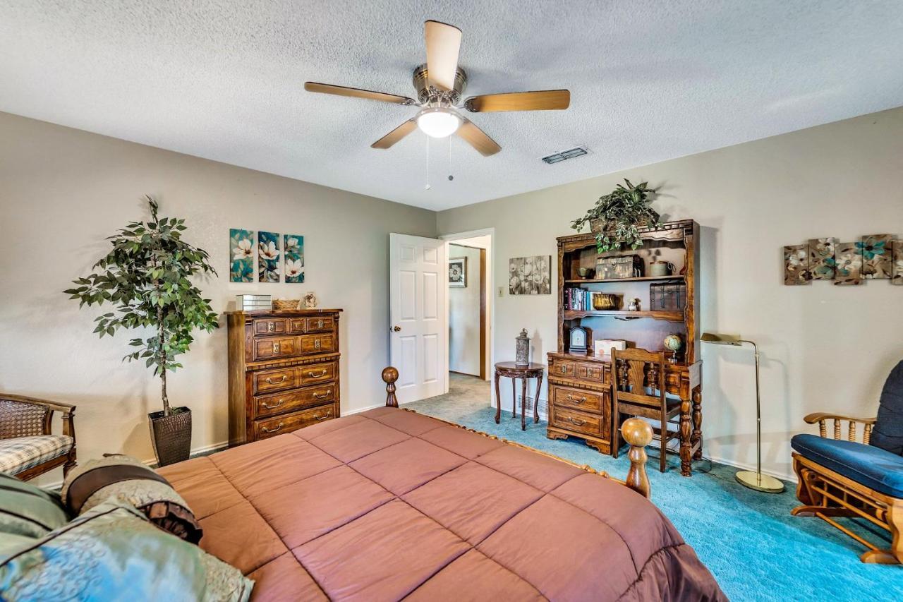 Homestead House - In Shadow Hills Golf Course Division Home ラボック エクステリア 写真